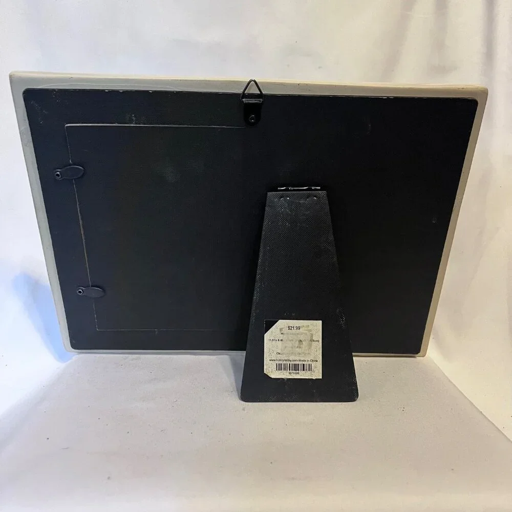 Hobby Lobby-NWT-Rustic Cross Ceramic Picture Frame (4x6) Stand Up/Hang-Cream/Br.